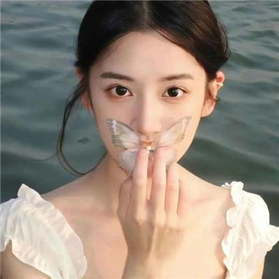 格桑花之爱在前行